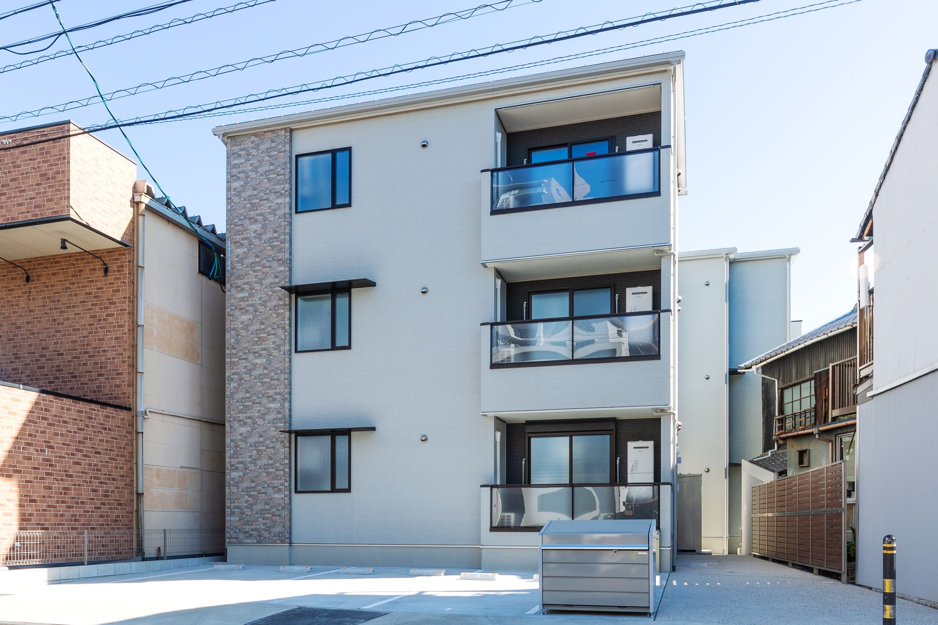 共同住宅  
